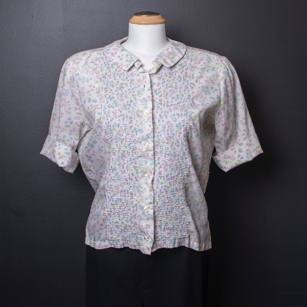 Vintage Floral Short Sleeve Button Down Top